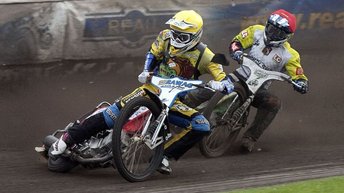 WP SportoweFakty / Wojciech Szubartowski / Anton Rosen (w kasku żółtym)