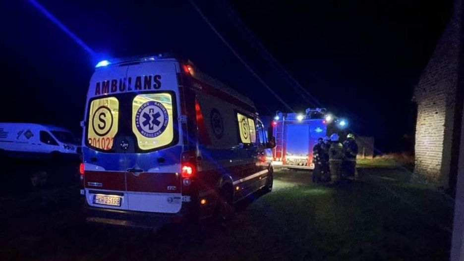 Wewnątrz zadymionego mieszkania znaleziono mężczyznę