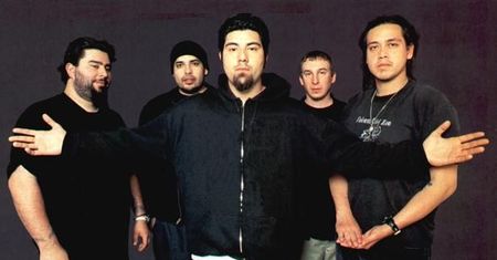 Muzyczne nowości: Deftones i... hymny