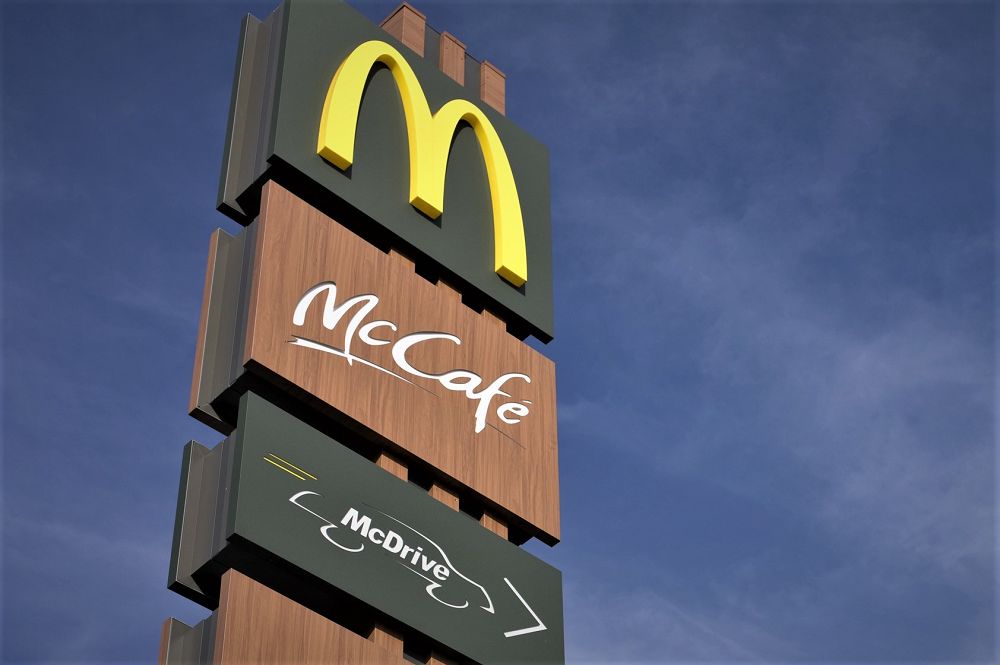 McDonald's testuje aplikację do składania zamówień – a co z obsługą?