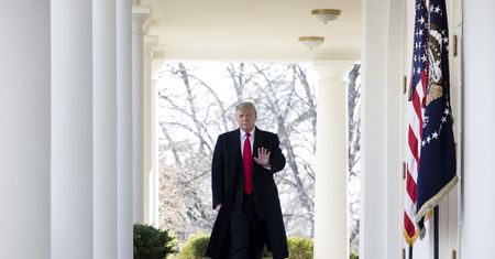 Wybory w USA. Trump się nie poddaje. W poniedziałek rozpocznie się nowa walka
