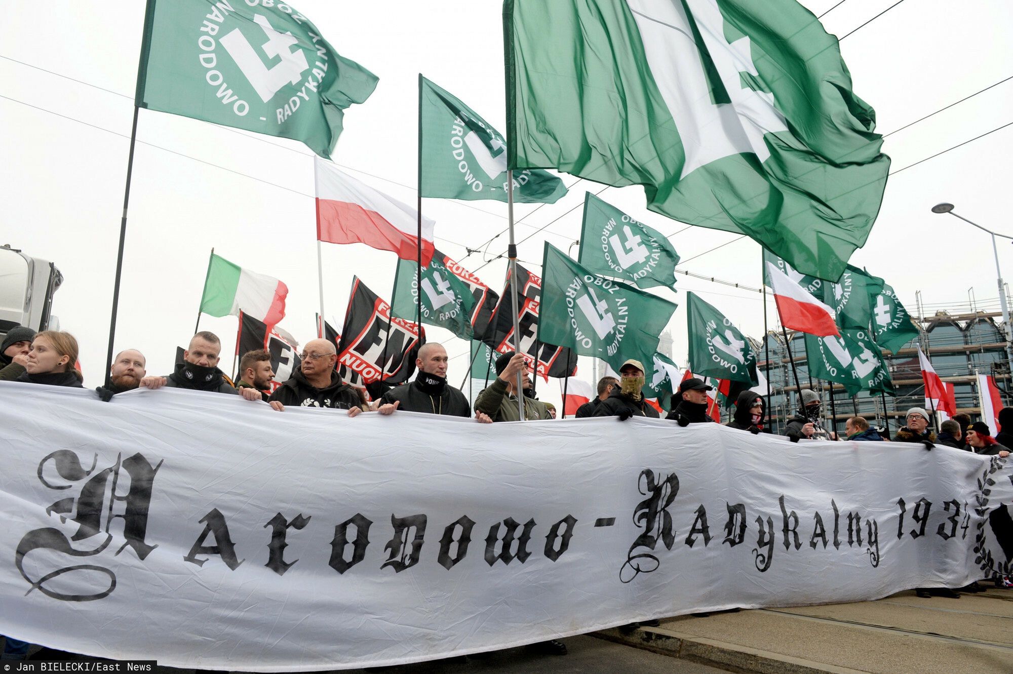 Członkowie ONR na ulicach Warszawy