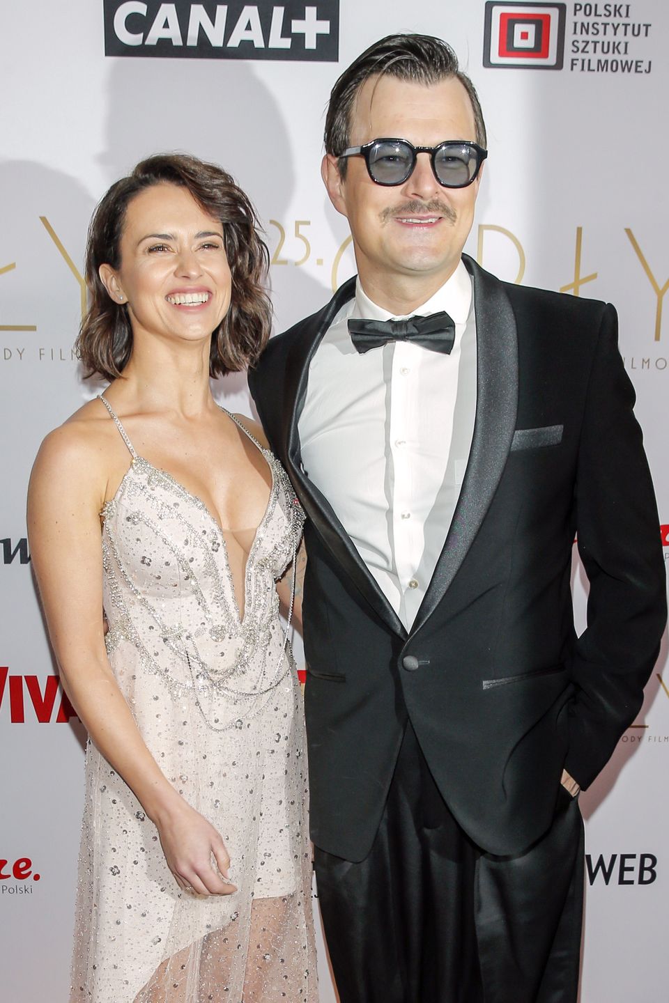 Orły 2023. Dawid Ogrodnik pozuje z nową ukochaną