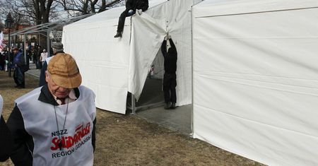 Pikieta w Warszawie. Związkowcy się zmieniają