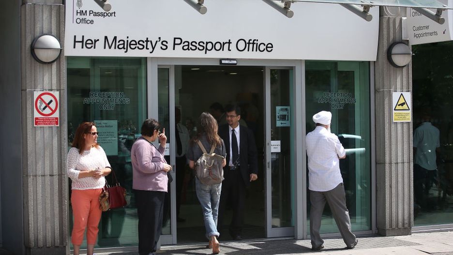 Brytyjskie biura paszportowe wydają rocznie 5 mln dokumentów