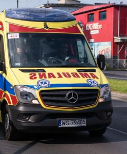 Warszawa. Dachowanie na Bemowie. Zderzyły się dwa auta