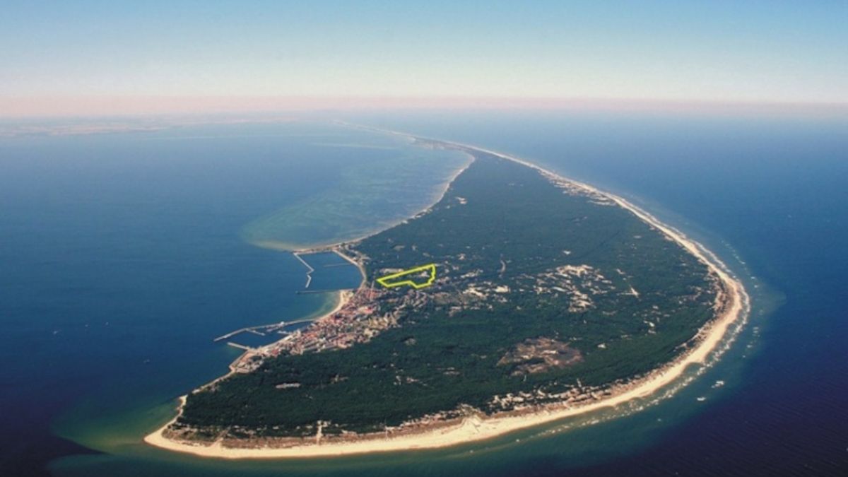 AMW wystawiła na sprzedaż działki na Helu.