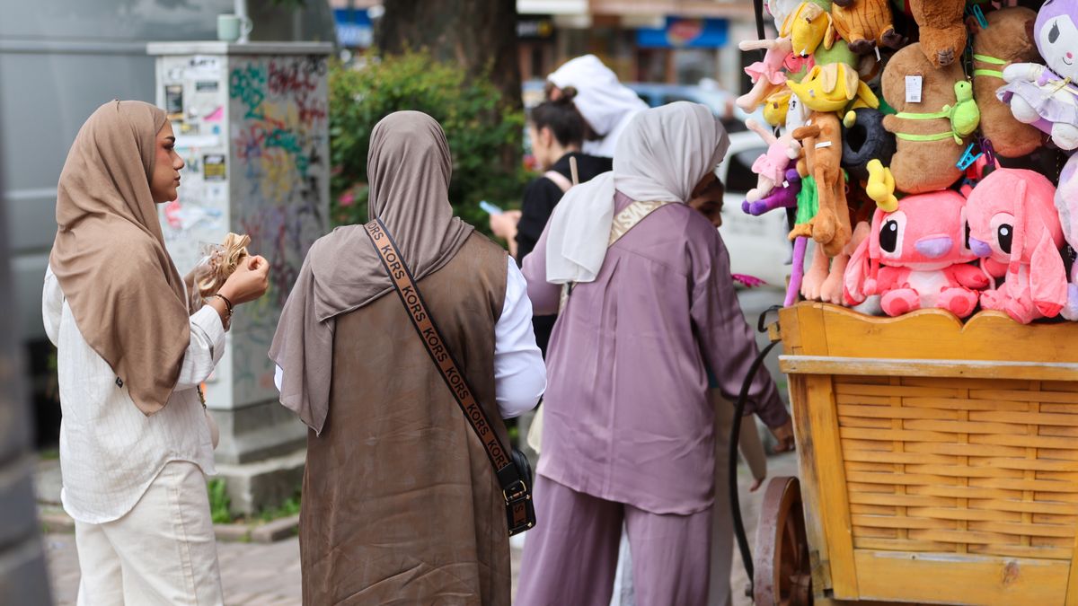 Turyści na Krupówkach 