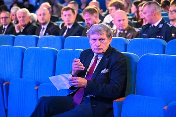 "800 plus nie ma sensu". Balcerowicz podaje powód