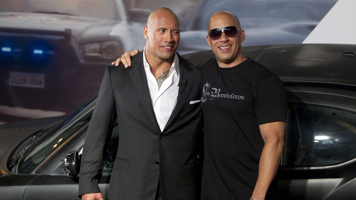 Fast and Furious 5 - Premiere in Rio de Janeiro
RIO DE JANEIRO, BRAZIL - APRIL 15:   Dwayne Johnson (The Rock) and Vin Diesel (R) pose for photographers during the premiere of the movie "Fast and Furious 5" at Cinepolis Lagoon on April 15, 2011 in Rio de Janeiro, Brazil. (Photo by Buda Mendes/LatinContent via Getty Images)
Buda Mendes
fast and furious, premiere, Rio de Janeiro, Red Carpet