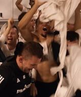 Czyste szaleństwo! Tak piłkarze Legii świętowali wygraną w Szczecinie