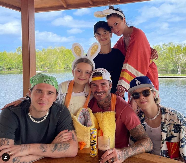 Brooklyn Beckham z rodziną