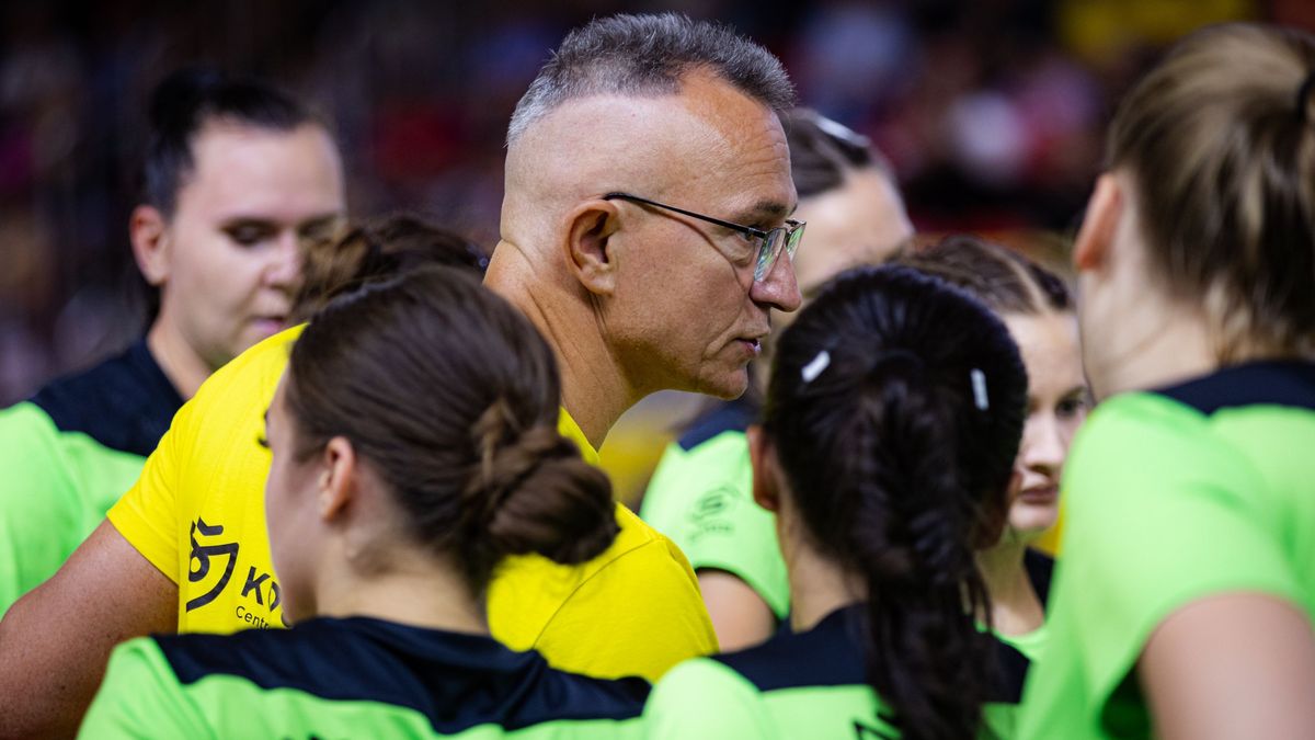 Materiały prasowe / Zespół Prasowy MKS URBIS Gniezno / Narada Młynów Stoisław Koszalin