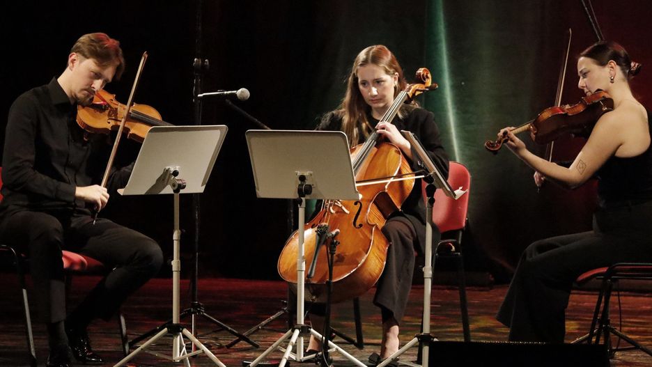 Koncert niedzielny i wernisaż w Grudziądzu