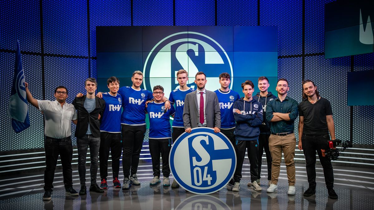 Materiały prasowe / Michal Konkol/Riot Games / Na zdjęciu: skład Schalke 04 
