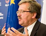 Komorowski: Tusk może spotkać się z gejami