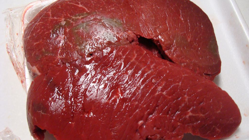 Surowy mostek wołowy z zewnętrznej części bez kości (samo mięso)