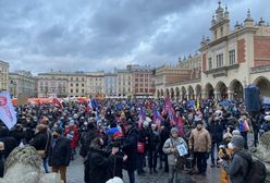 Polacy wyszli na ulice. Protesty w sprawie "lex TVN" w całym kraju