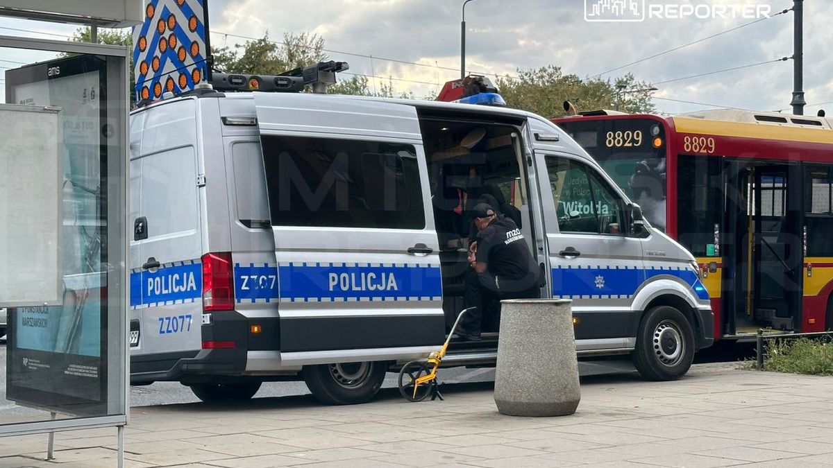 Warszawa. Noga dziewczynki została przytrzaśnięta