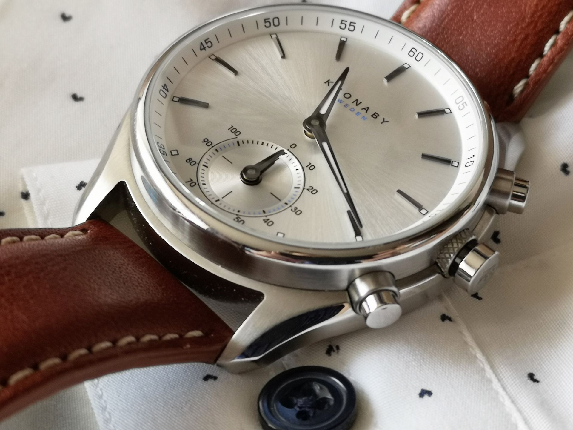 Test zegarka hybrydowego Kronaby Sekel A1000-0713. Mariaż nowoczesnej technologii z elegancją 9