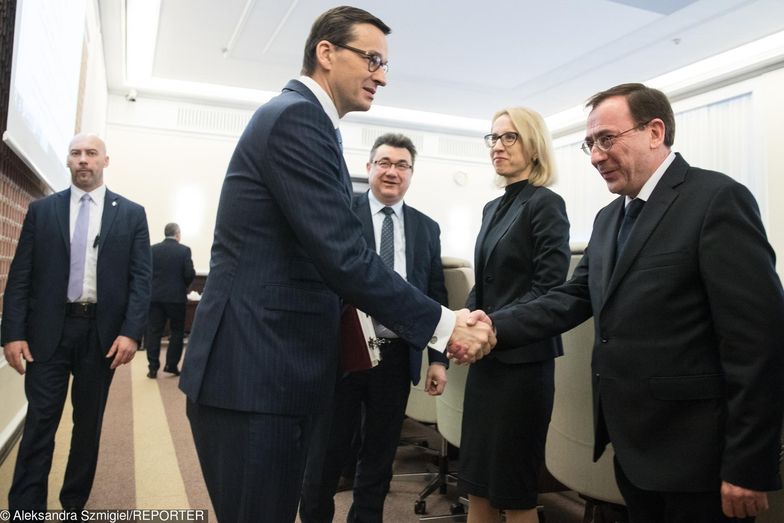 Grupa robocza ds. zagrożeń finansowych rekomenduje powołanie międzyresortowego zespołu, który będzie koordynował prace służb w zakresie ścigania oszustów finansowych.