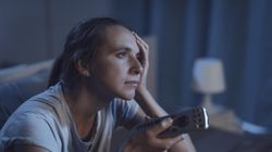 Nieustannie podgłaśniasz telewizor? To problem, który dotyka milionów