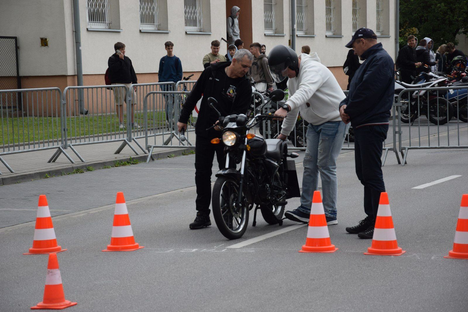 Dzień Motocykla odbył się w Zespole Szkół Zawodowych nr 1 w Zduńskiej Woli