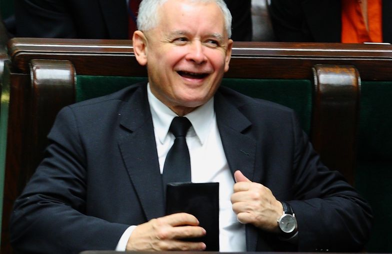 Propozycję 1000+ zgłosił Janusz Szewczak, poseł PiS. Rząd nic o niej nie wie, ale być może słowa Szewczaka to echo Kaczyńskiego?