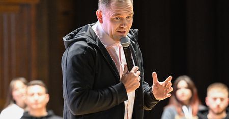 Nawrocki o sobie: "nie tylko chłopak z siłowni"