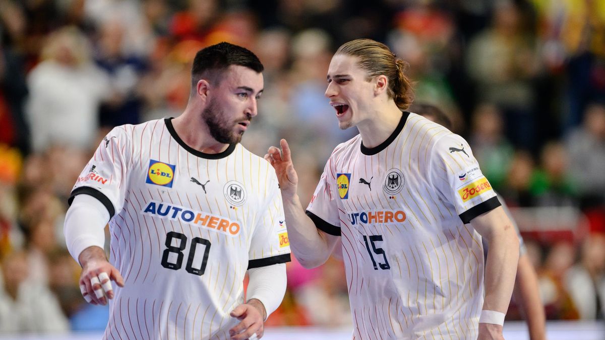 Getty Images / Marvin Ibo Guengoer - GES Sportfoto / Na zdjęciu: Jannik Kohlbacher i Juri Knorr