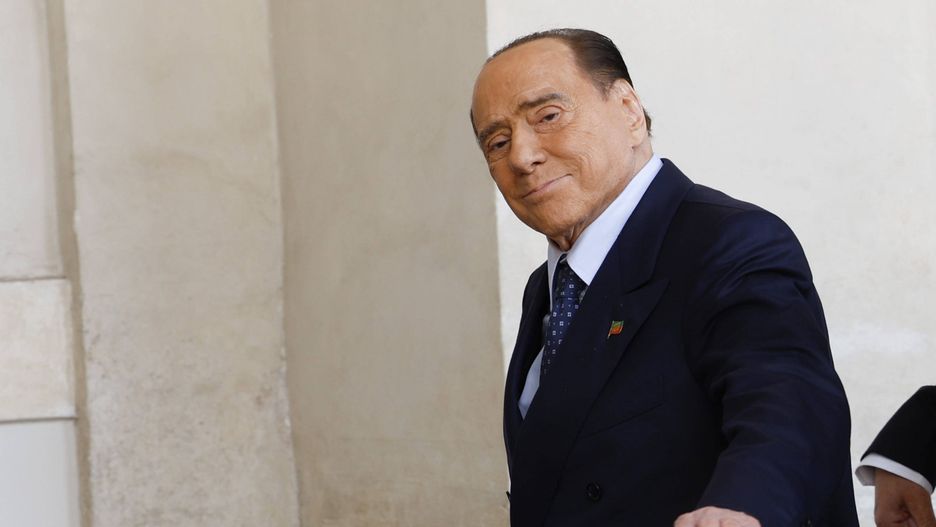 Silvio Berlusconi w szpitalu. "Problemy z płucami"