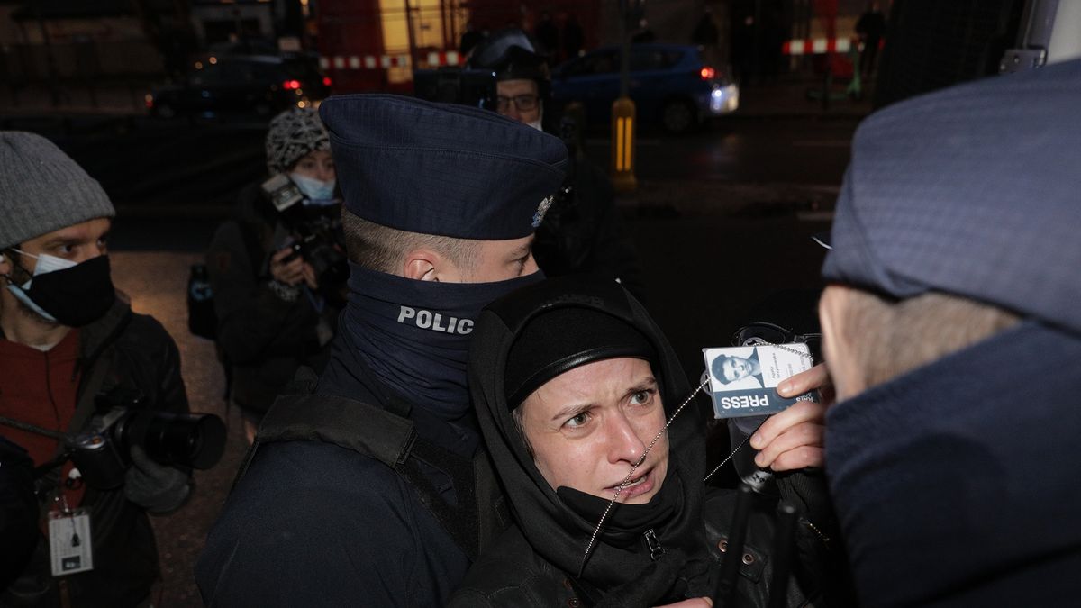 Strajk Kobiet: Fotografowie o zatrzymaniu Agaty Grzybowskiej 1
