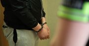 W siedmiu pobili przypadkowego przechodnia. Przestali go kopać, gdy stracił przytomność