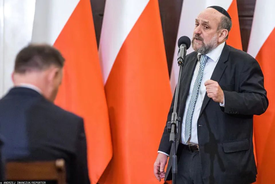 Naczelny rabin Polski Michael Schudrich przestrzega przed zapominaniem zbrodni II wojny światowej Źródło: East News, Fot: ANDRZEJ IWANCZUK/REPORTER