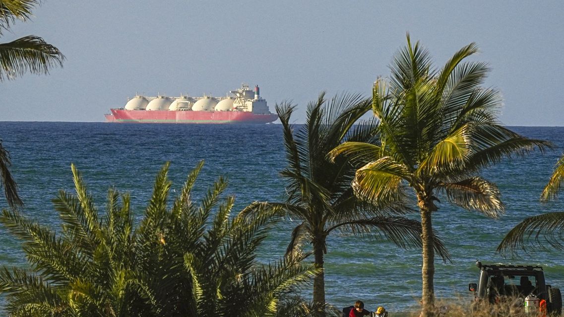 Tankowiec w okolicach cieśniny Ormuz, zdjęcie z 8 kwietnia