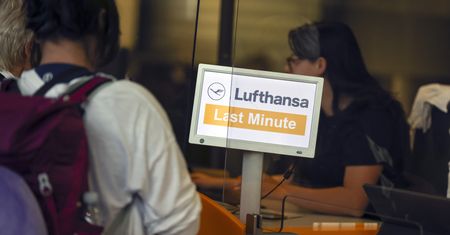 Ceny biletów lotniczych nie wrócą do poziomów sprzed pandemii. Prezes Lufthansy nie zostawia złudzeń