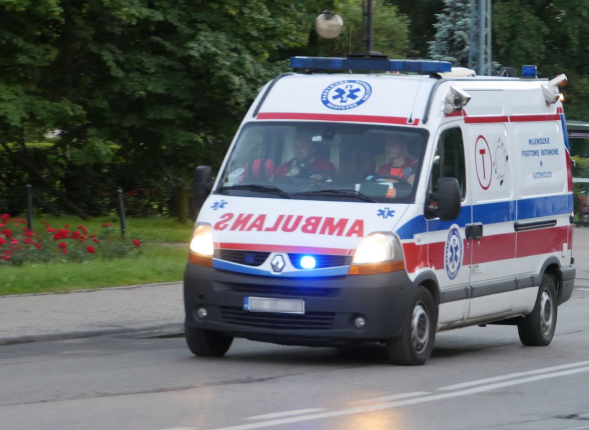 Atak nożownika w tramwaju w Krakowie. 16-latek w szpitalu