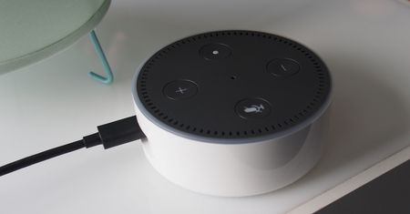Amazon Echo Dot: pierwsze chwile z asystentką Alexa