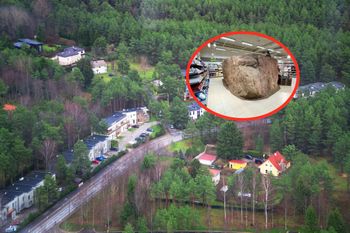 Ludzie wchodzą do sklepu i stają jak wryci. Gigantyczny głaz w środku