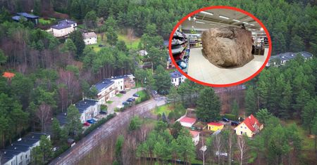 Ludzie wchodzą do sklepu i stają jak wryci. Gigantyczny głaz w środku