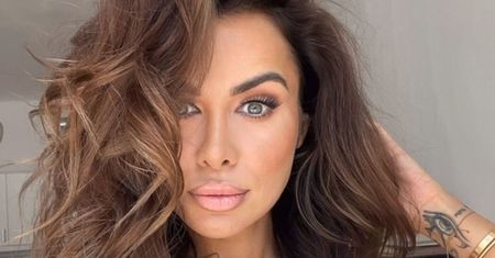 "Skąd sukienka?" - fanki dopytują Siwiec o modele w popularnym stylu. Jesienią nadal będą w modzie