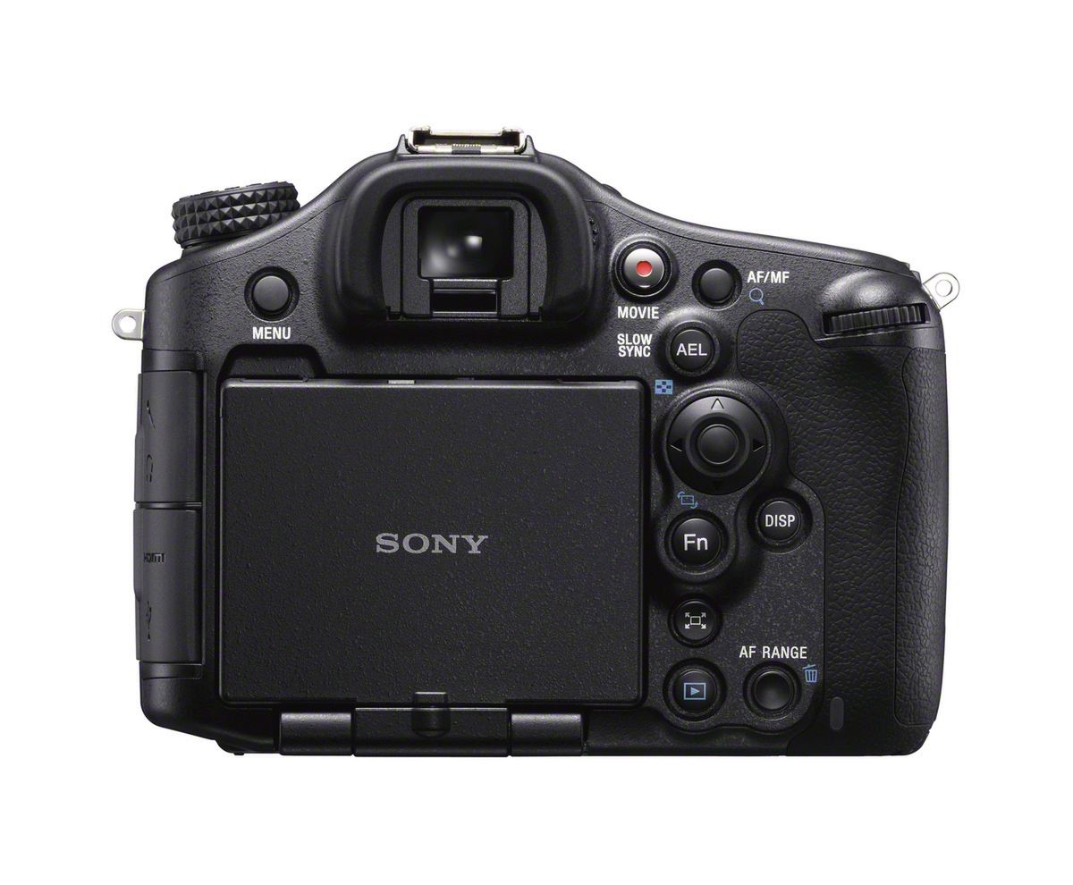 Sony SLT-A99 - pełna klatka z półprzezroczystym lustrem 16