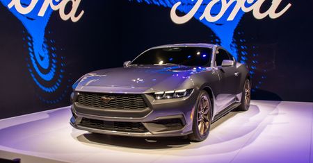 Ford zapłaci właścicielom muscle carów, którzy przesiądą się do mustanga