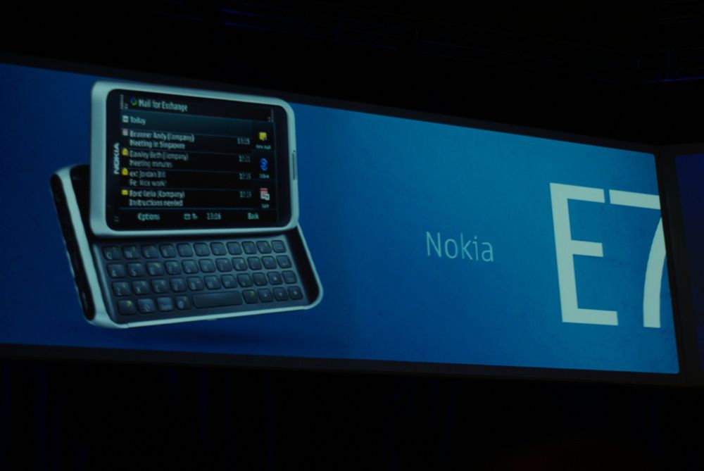 Nokia E7 – klasa, biznes i Symbian^3 [pierwsze wrażenia] 5