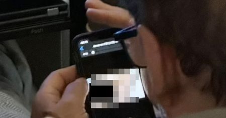 Zgorszenie w samolocie. Pasażer klasy biznes nie reagował na uwagi