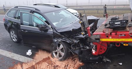 Karambol na S5. Zderzyło się 18 pojazdów