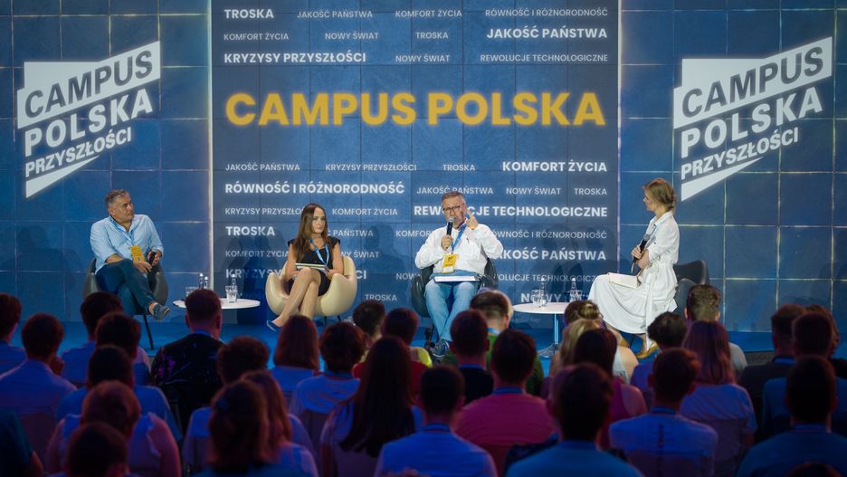 Marek Czyż, Justyna Dobrosz-Oracz i Maciej Zakrocki podczas 