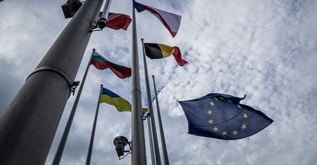 Zgrzyt w danych z europejskiej gospodarki. Usługi z rekordem, produkcja spada