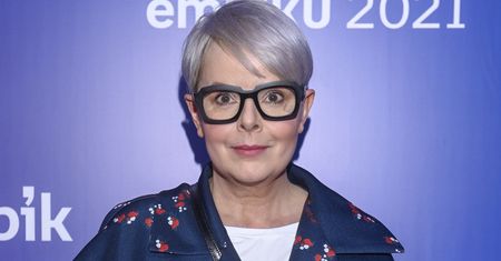 "Na poziomie czytanki z 5 klasy". Korwin-Piotrowska ostro o "365 dni"