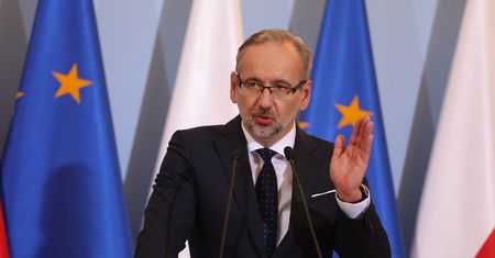 Minister zdrowia Adam Niedzielski rok na stanowisku. Będzie laurka? Prof. Krzysztof Simon zaskoczył